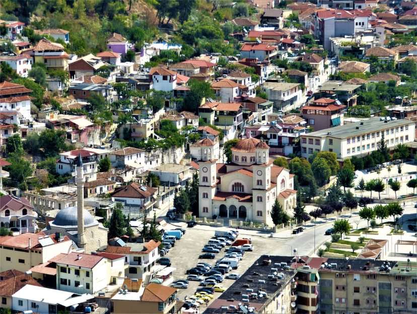 Πανόραμα της πόλης Berat (Αλβανία) παζλ online από φωτογραφία