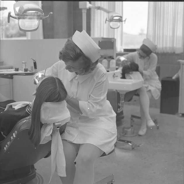 Dentalhygienstudenter pussel online från foto