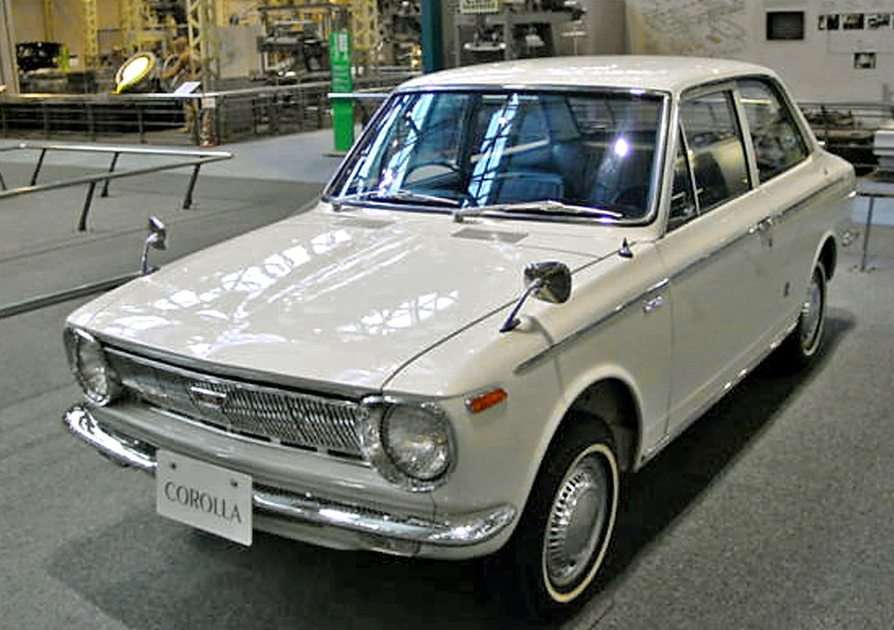1966 Toyota Corolla E10 puzzle online a partir de fotografia