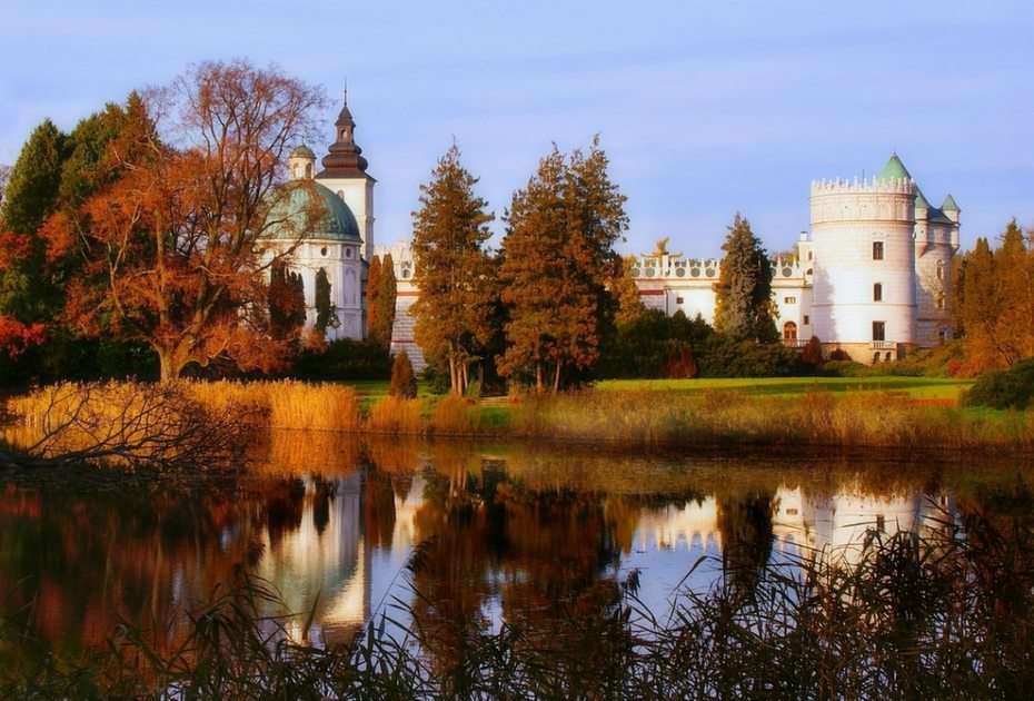 Castelul Krasiczyn puzzle online din fotografie