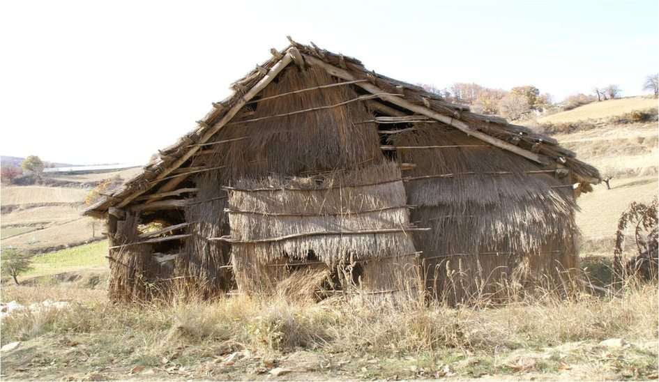 Σπίτι της Νεολιθικής Εποχή онлайн пъзел от снимка