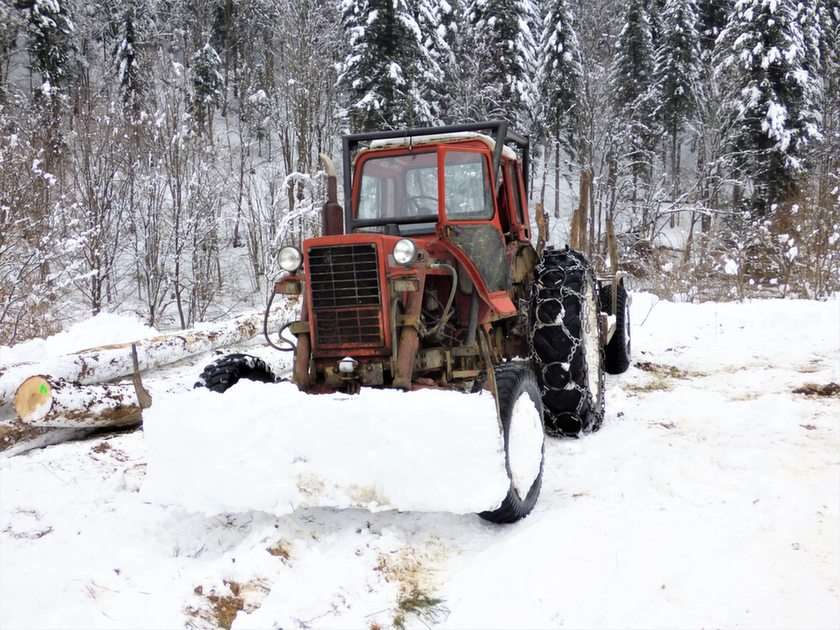 Tractor puzzle online from photo