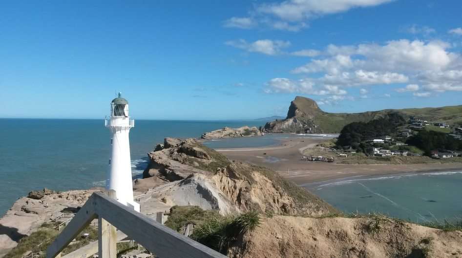 Castlepoint Lighthouse puzzle online from photo