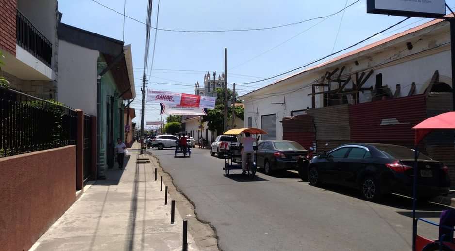 Kostarika - město jako všude puzzle online z fotografie