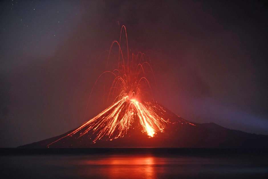 Volcano puzzle online from photo
