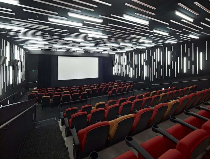 Кинотеатр пазл онлайн из фото