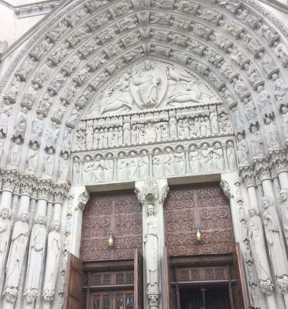 The facade of the Cathedral puzzle online from photo