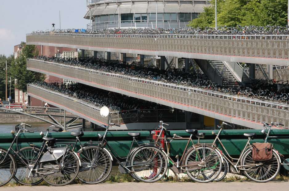 Bicycle parking in Amsterdam puzzle online from photo