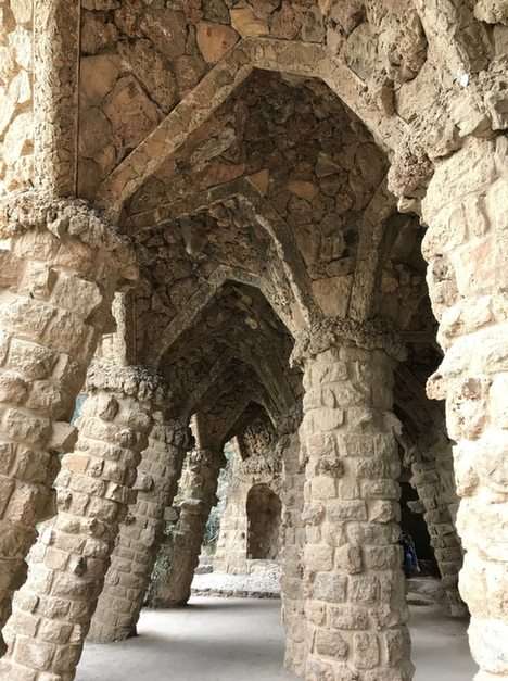 Parcul Gaudi puzzle online din fotografie