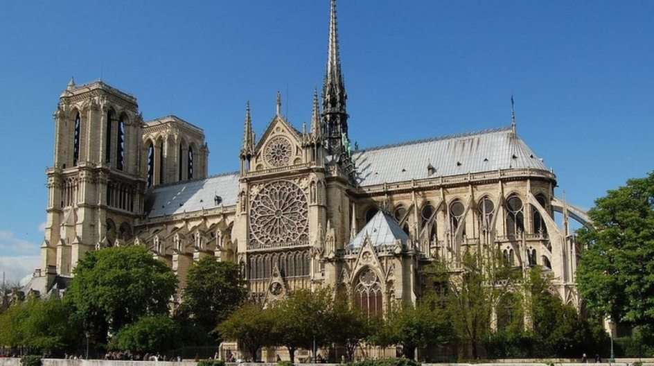 NOTRE DAME puzzle online from photo
