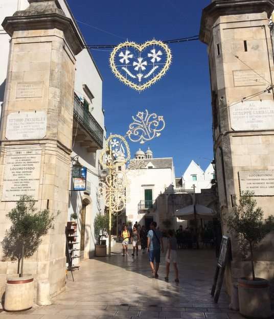 Ostuni puzzle online from photo
