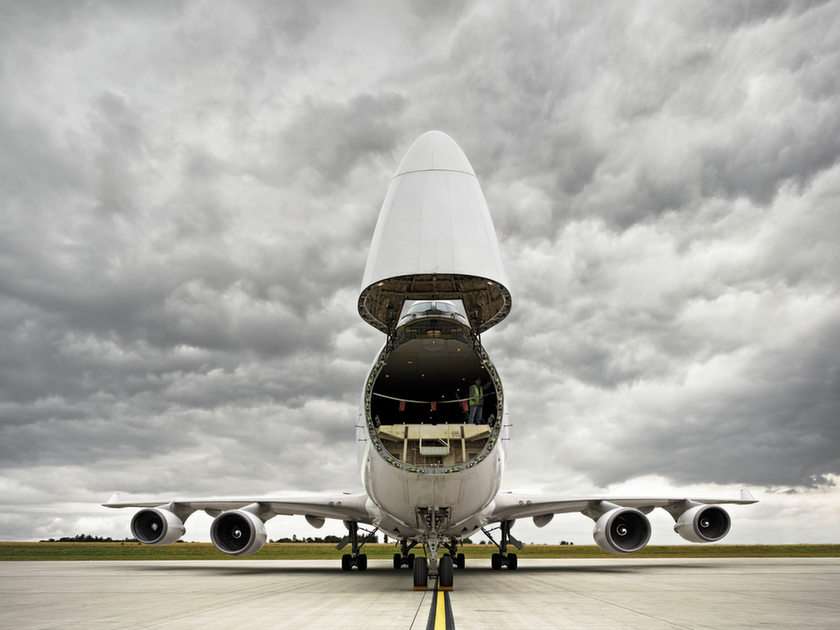 Légiszállítmányozás puzzle online a partir de fotografia