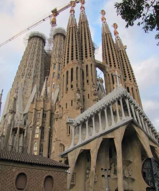 Sagrada Familia puzzle online din fotografie