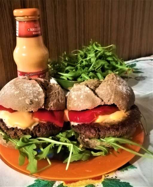 Vegeburger puzzle online from photo