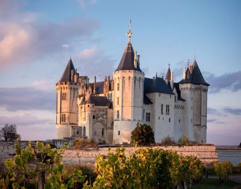 Château de Saumur puzzle online a partir de fotografia