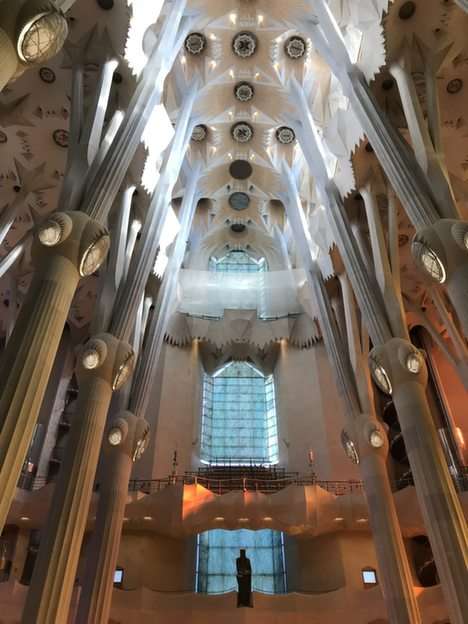 Sagrada Familia online puzzle