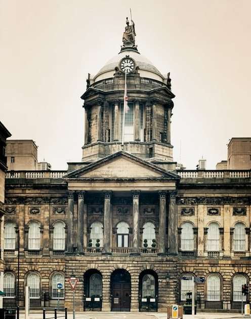 liverpool town hall puzzle online from photo