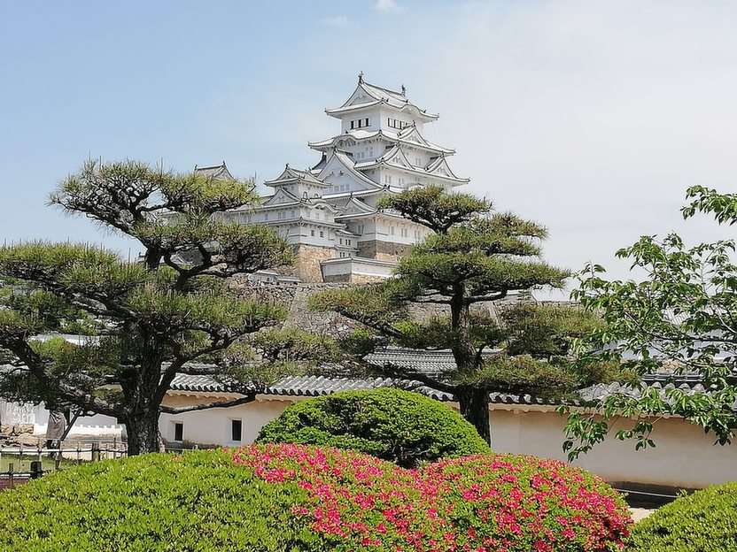 Japão Himeji puzzle online a partir de fotografia