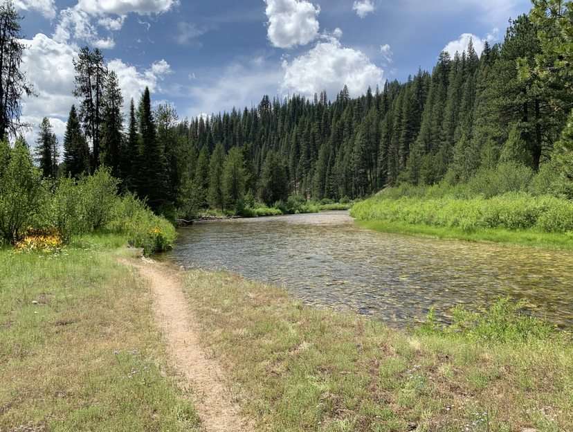Middle Fork puzzle online from photo