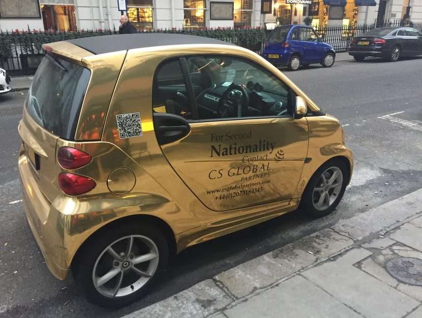 O carro dourado puzzle online