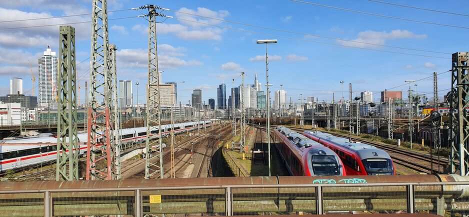 frankfurt am main puzzle online from photo