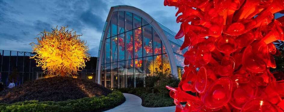 Музей на стъклото в Сиатъл онлайн пъзел от снимка