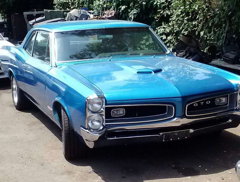 Pontiac GTO puzzle online from photo