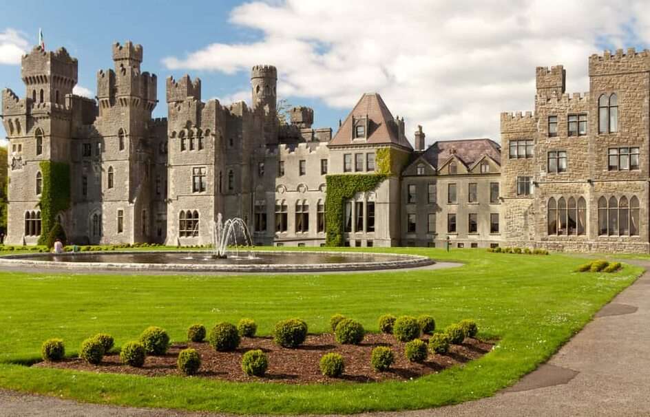 Ashford Castle puzzle online from photo
