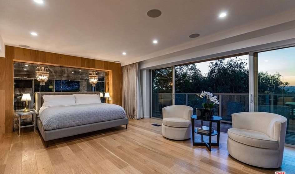 Dormitorio principal moderno puzzle online a partir de foto