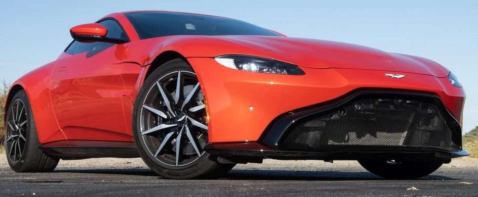 Aston Martin 5 Pussel online