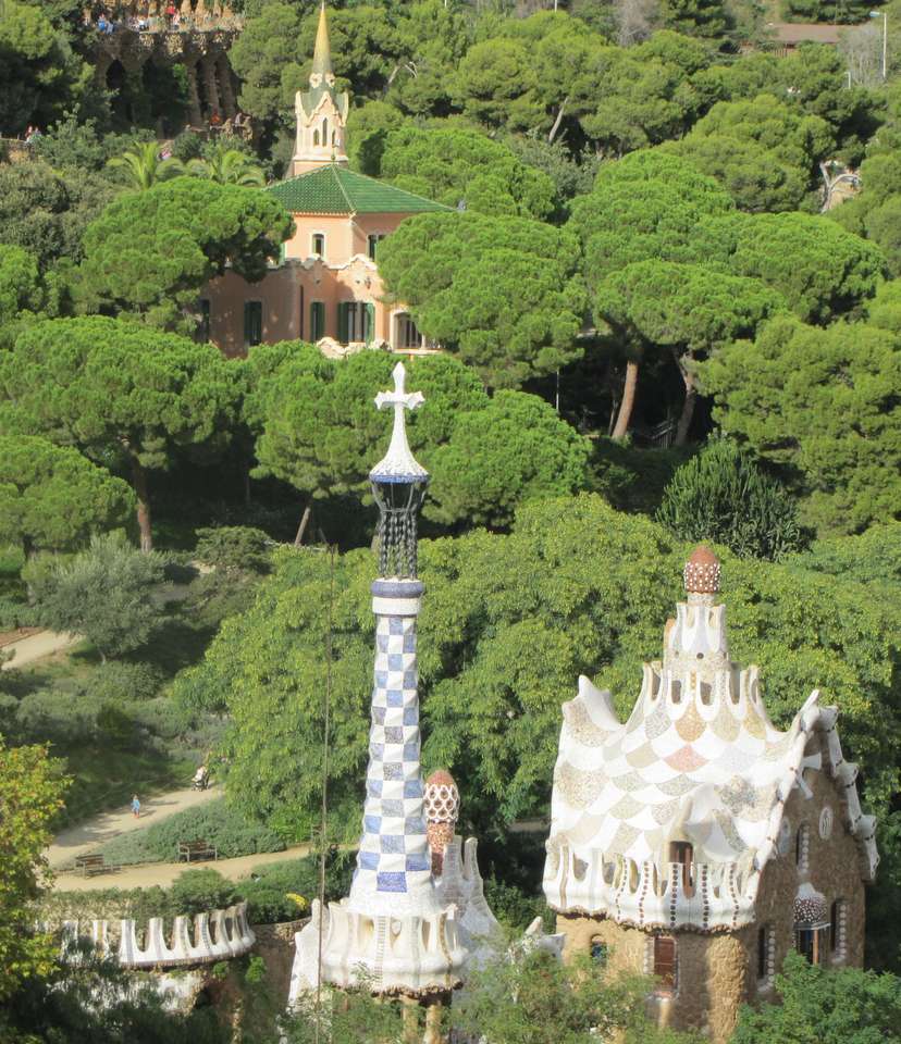 Gaudi Park puzzle online from photo