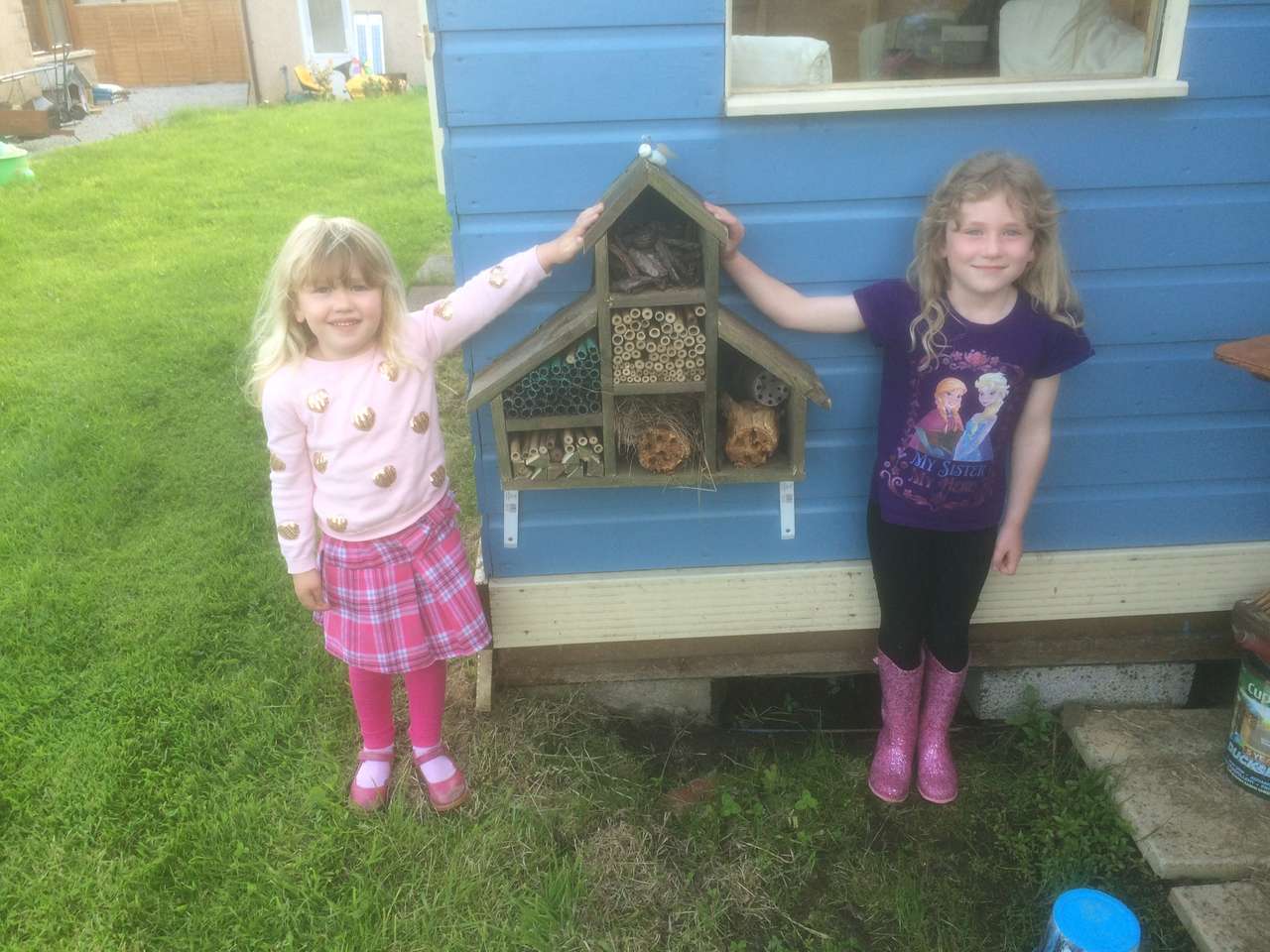 The Bug Hotel puzzle online from photo