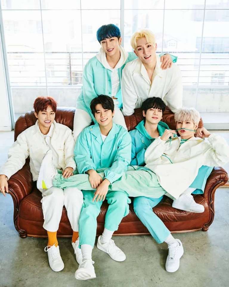IN2IT JIGSAW PUZZLE online puzzle
