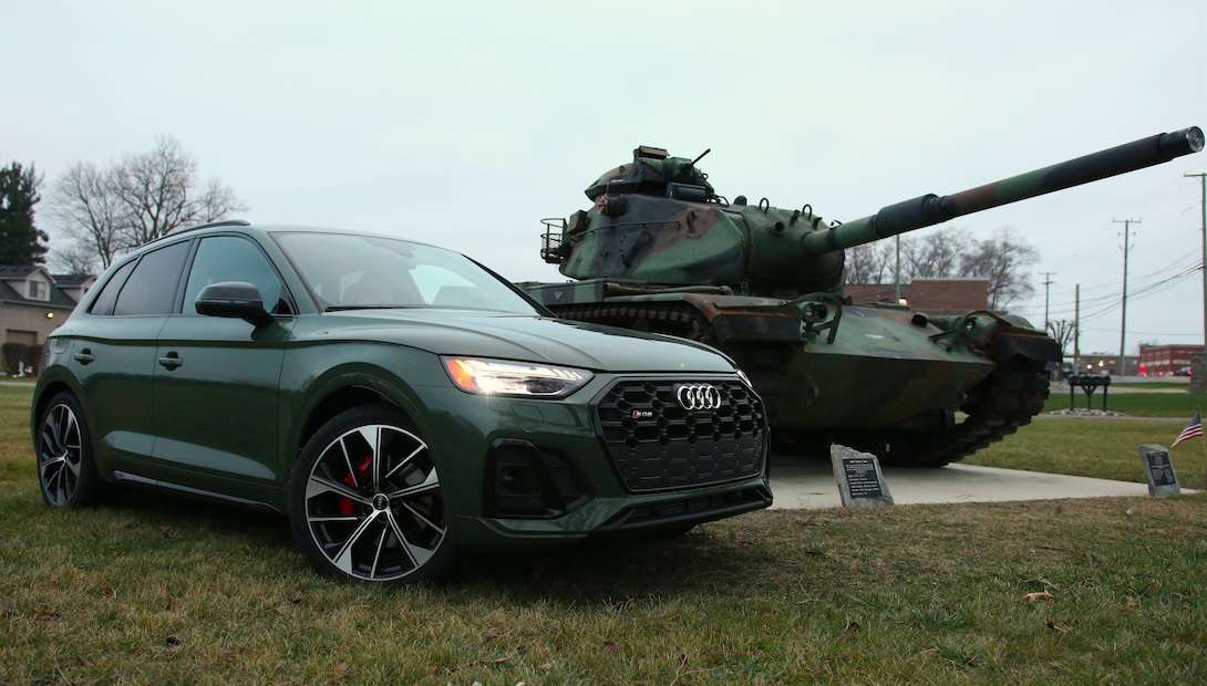 Audi SQ5 pussel online från foto