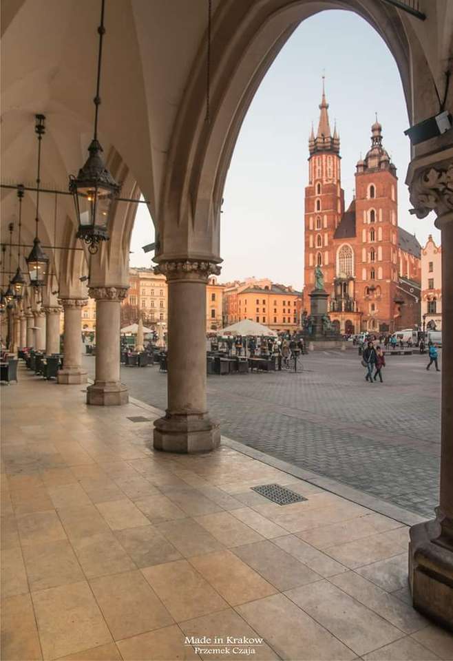 Place du marché de Cracovie puzzle en ligne à partir d'une photo
