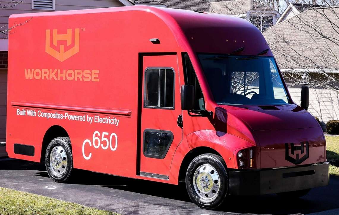 Камион с работен кон онлайн пъзел