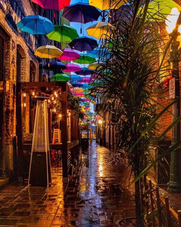 Σταγόνες βροχής στην ομπρέλα μου online παζλ