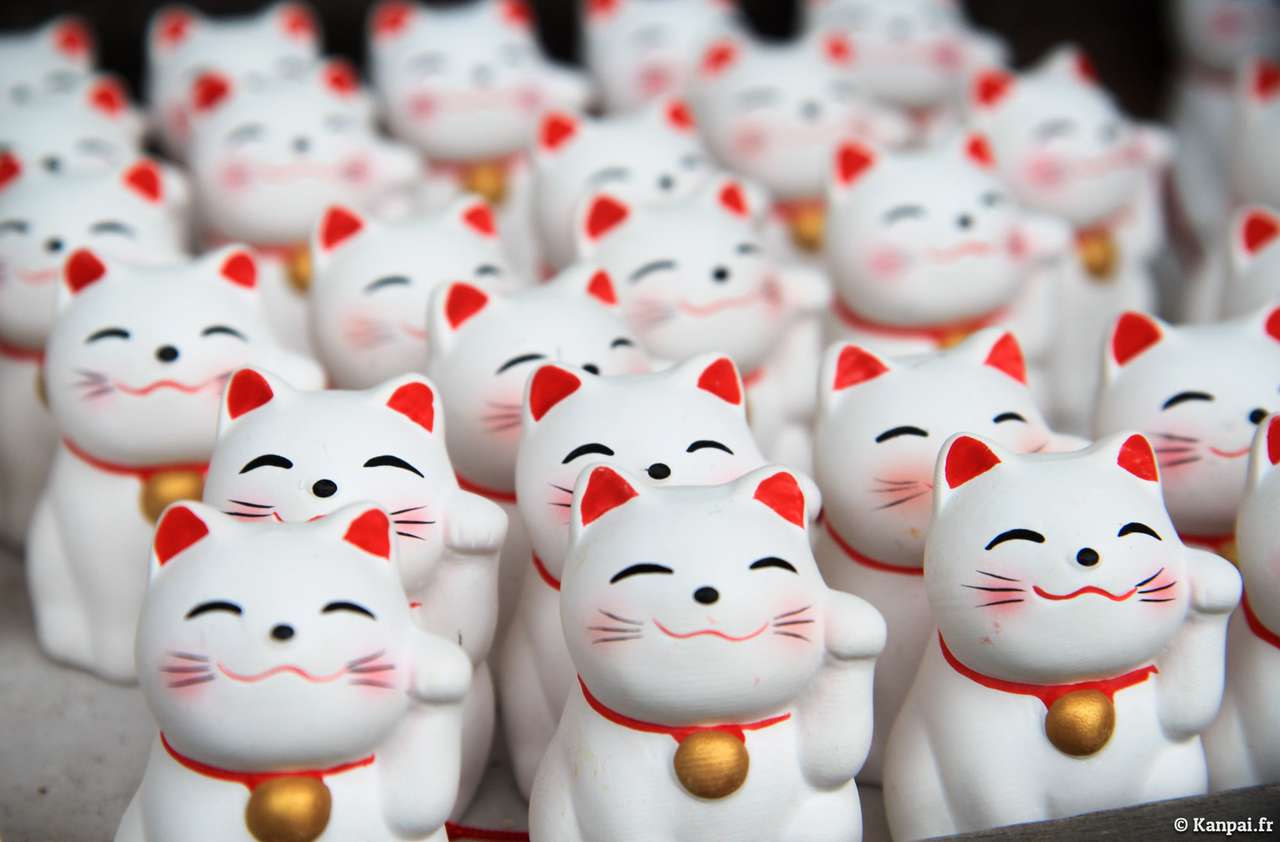 gato chino de la suerte puzzle online a partir de foto