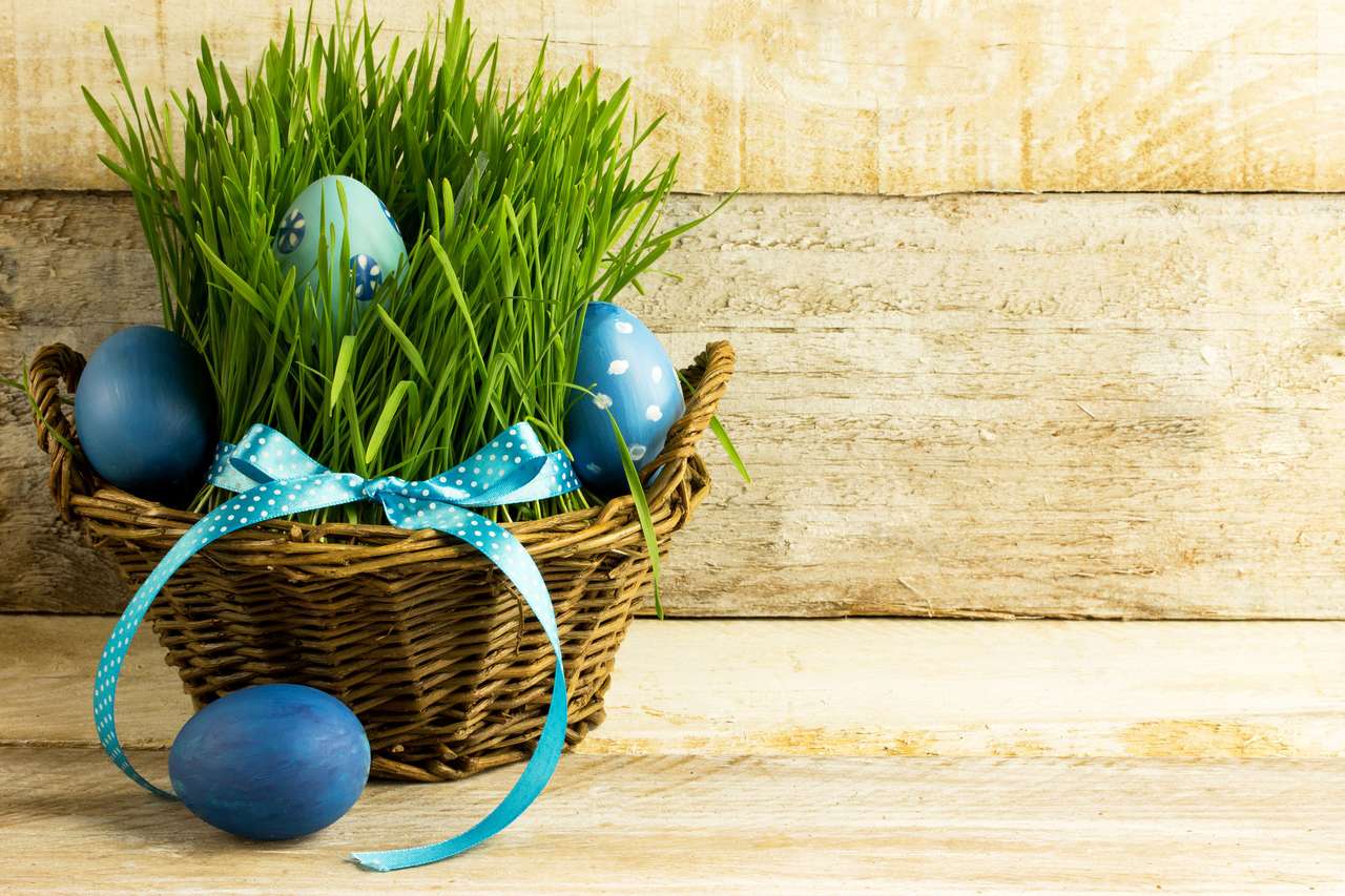Basket with eggs online puzzle