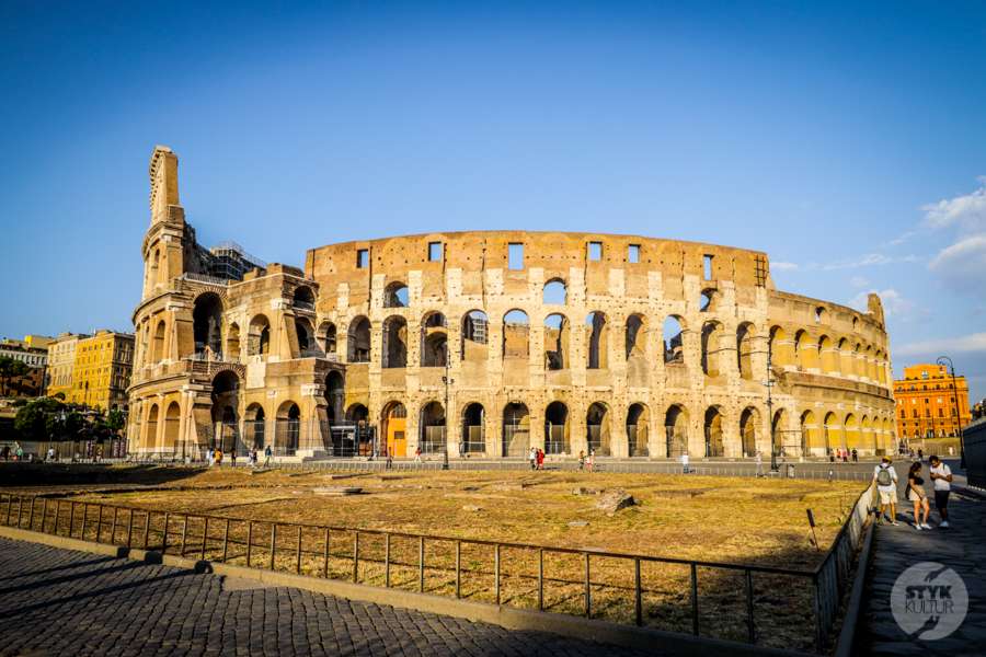 Romerska byggnaden pussel online från foto