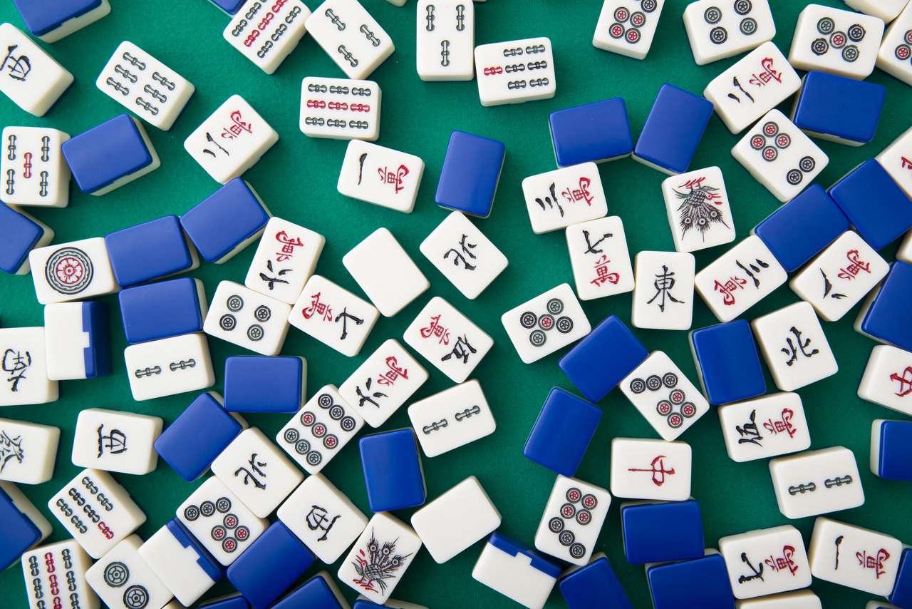 Piastrelle a Mahjong. puzzle online