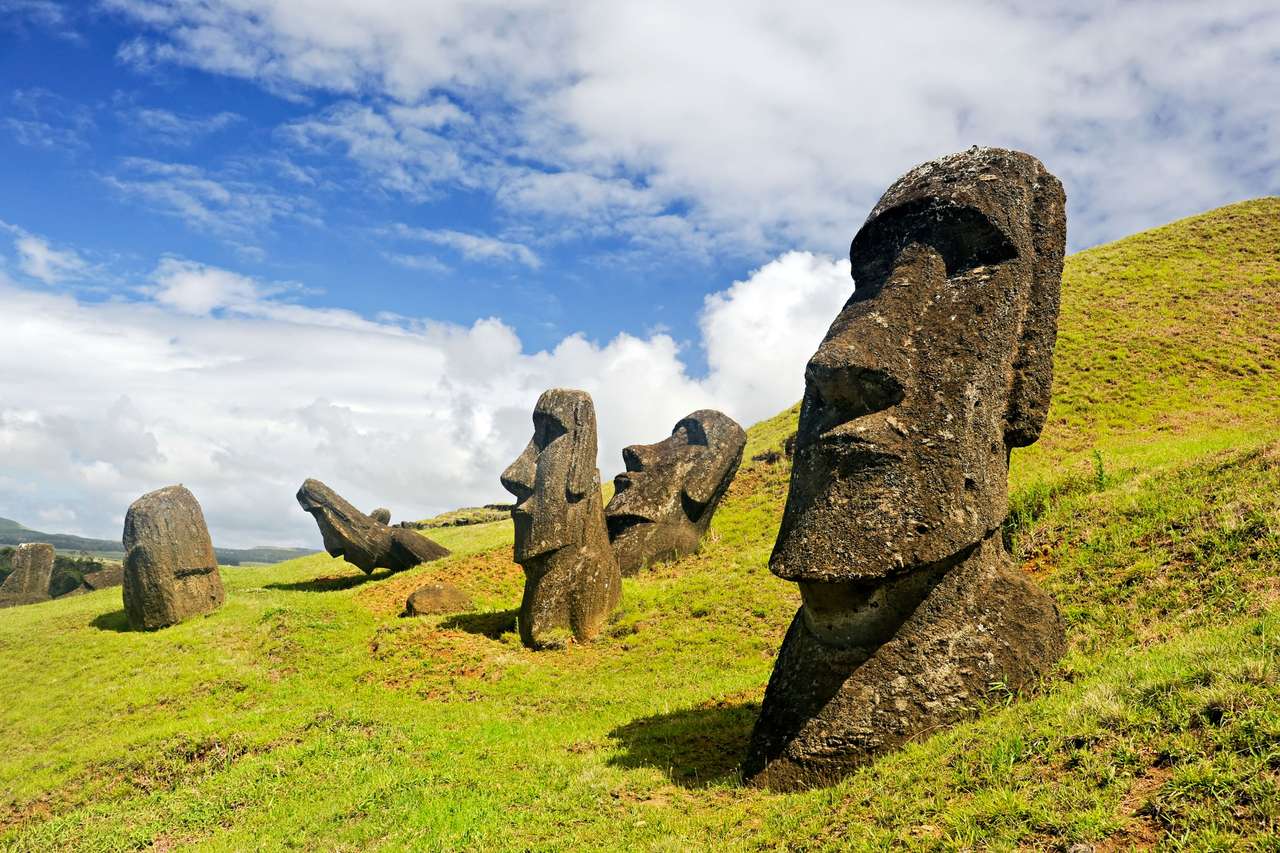 Moai на рапа nui онлайн пъзел
