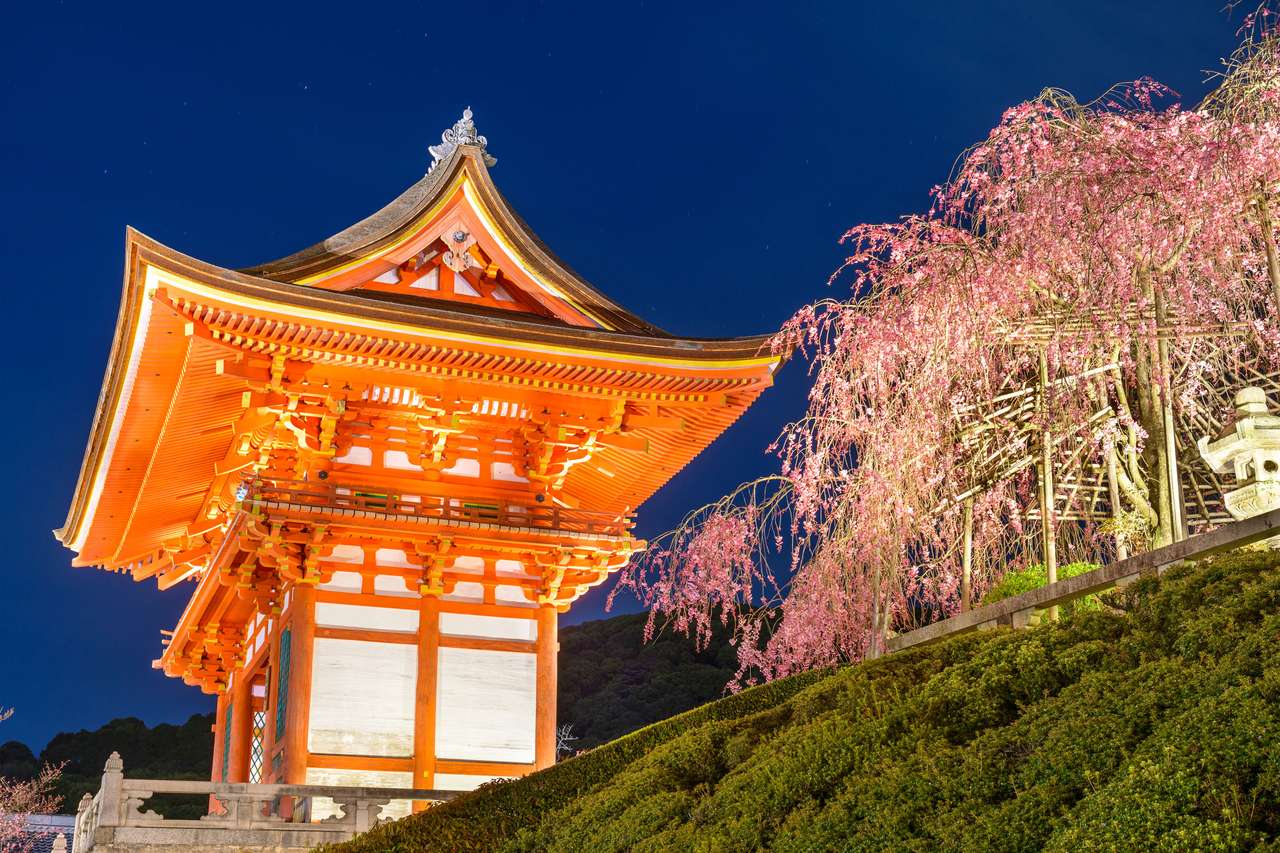 日本のお寺 写真からオンラインパズル