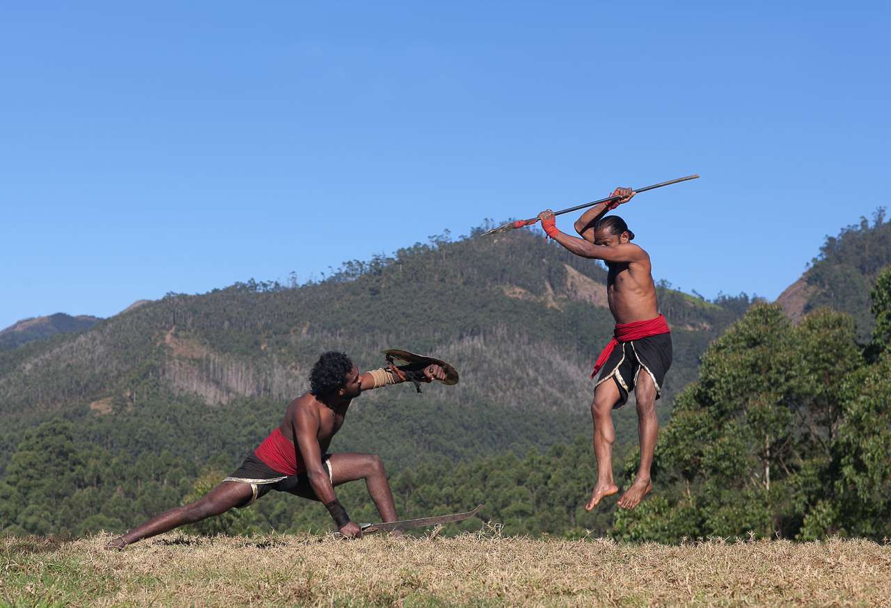 Tribal slagsmål pussel online från foto
