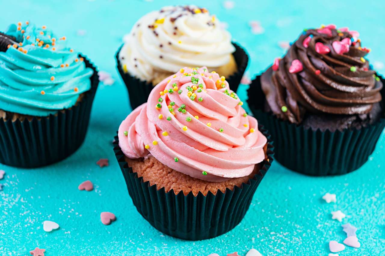 Tasty cupcakes puzzle online from photo