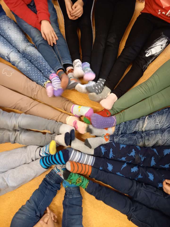 Πολύχρωμες κάλτσες online παζλ