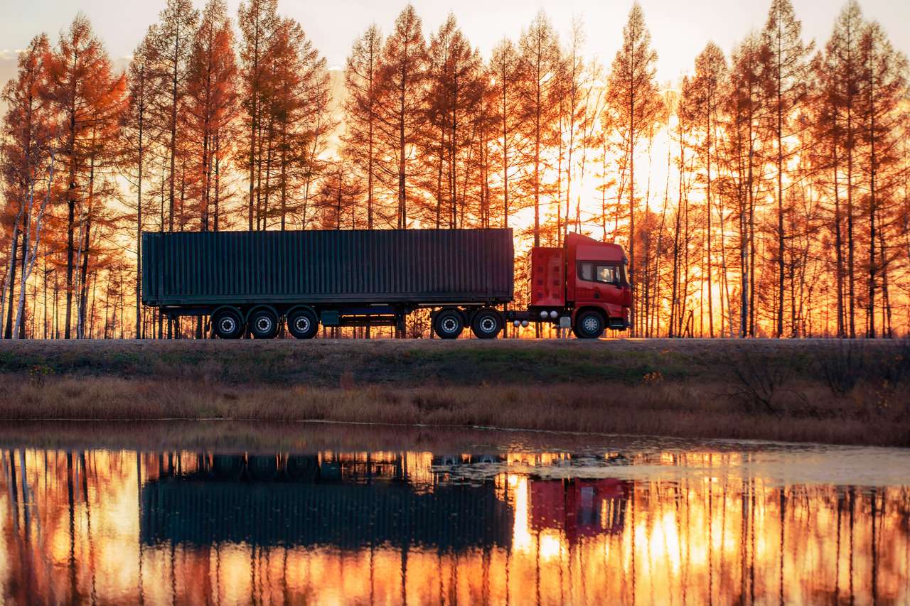 Vrachtwagen in de zon online puzzel