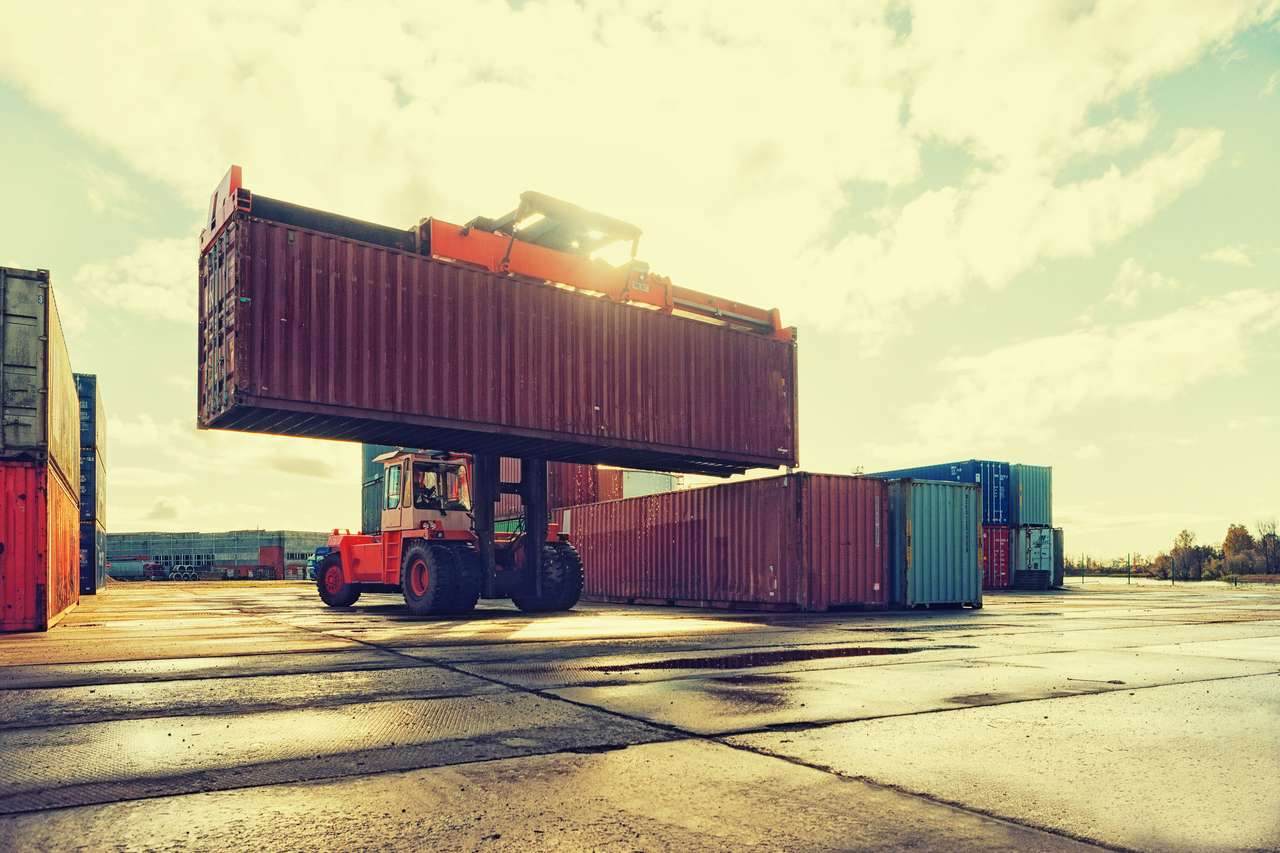 Containers in the port puzzle online from photo