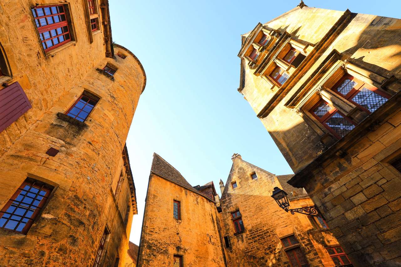 Μεσαιωνικά κτίρια online παζλ