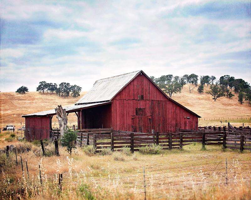 Old Red Barn puzzle online from photo